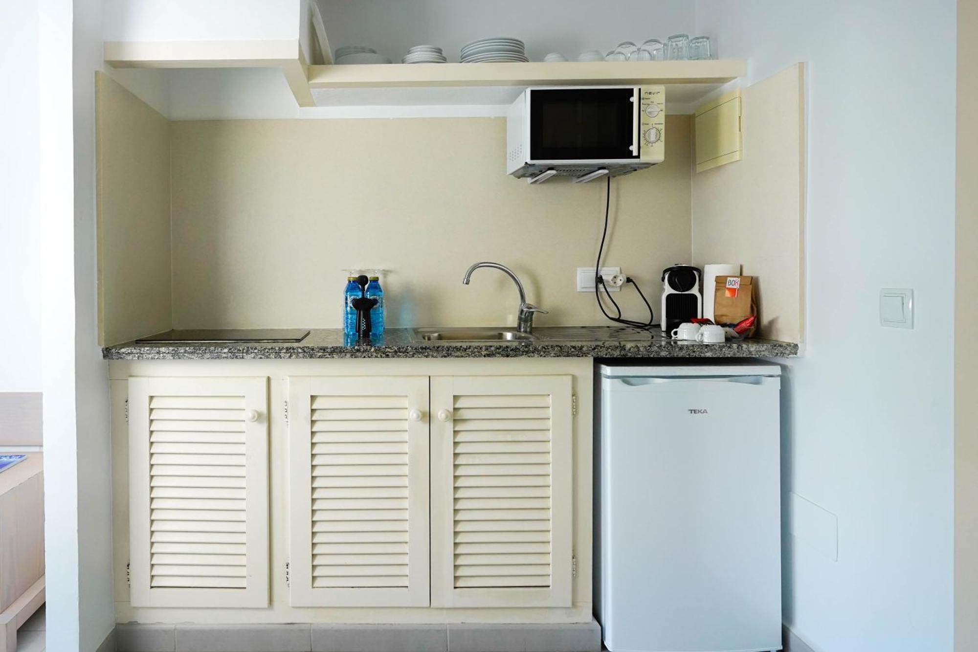 Apartamentos Es Calo מראה חיצוני תמונה